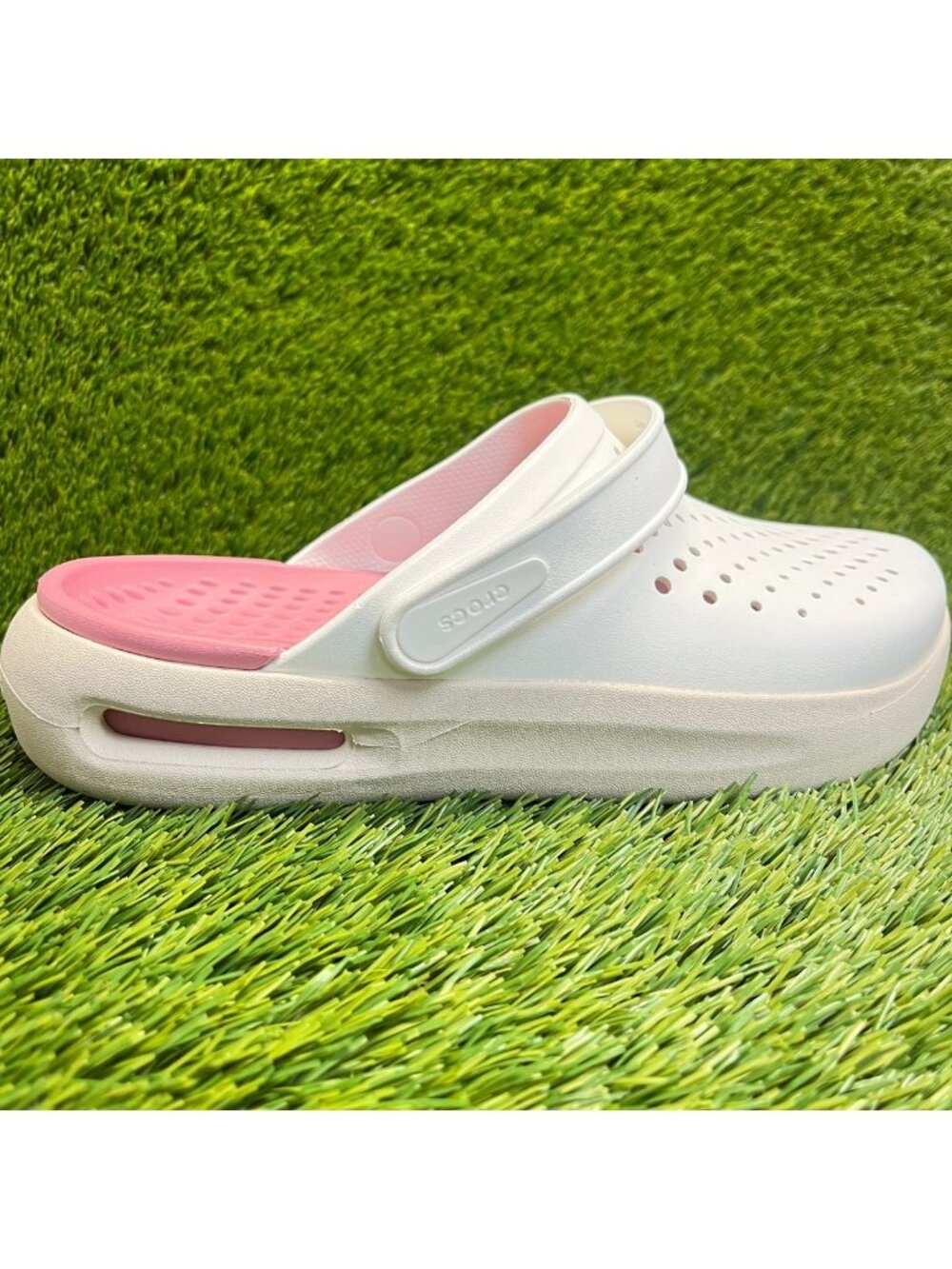 Crocs Inmotion Clogs Mens Size 8 Womens 10 White Pink Gray Beach Slip-On Sandals
